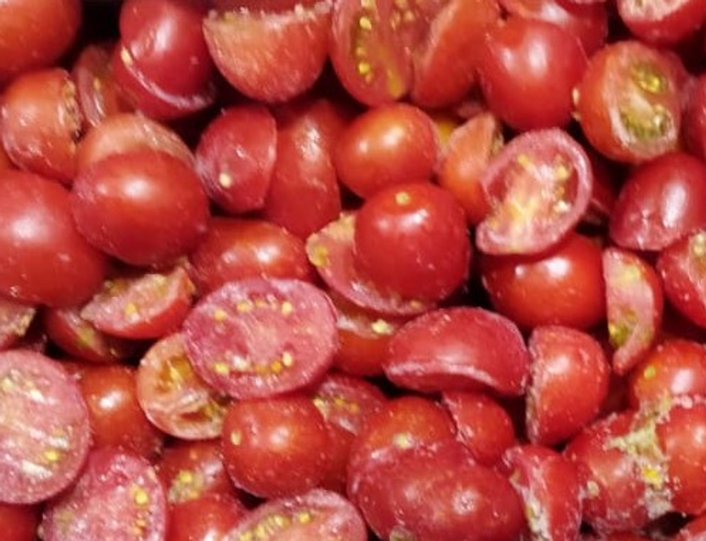 Томаты черри половинки замороженные 0,5 кг