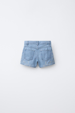 ZARA ДЖИНСОВЫЕ ШОРТЫ С ВЫШИВКОЙ, ГОЛУБОЙ