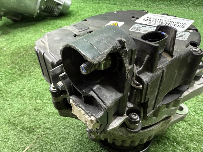 Генератор 48V Land-Rover Discovery Sport (19-нв)