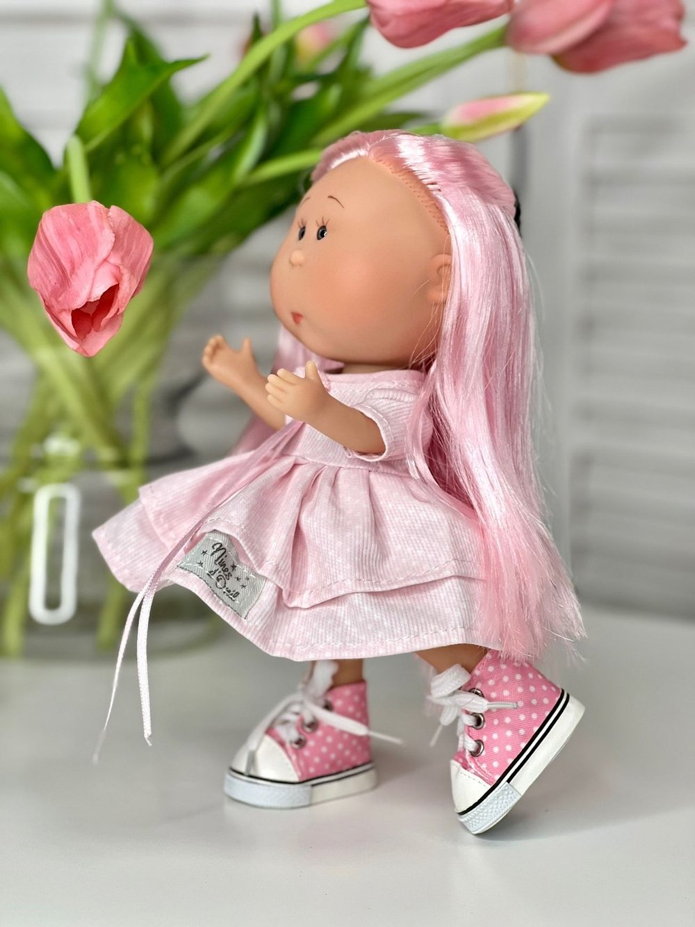 Кукла Nines виниловая 23см Little Mia (3160K1)