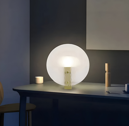 Table design lamp Nebulae by Ross Gardam