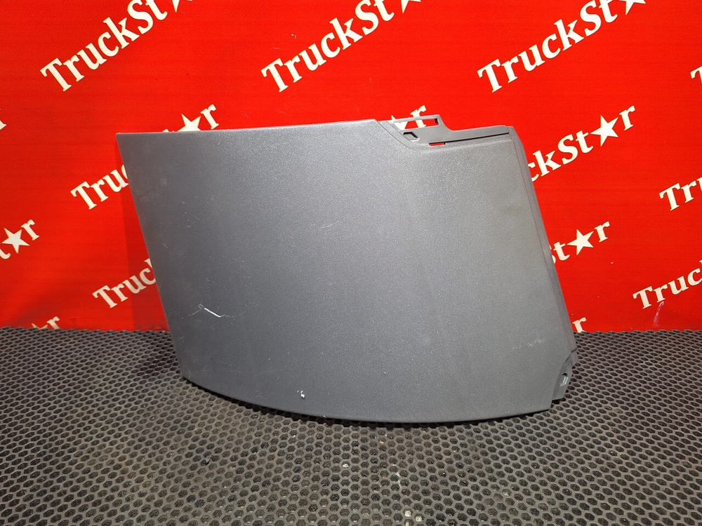 Накладка капота правая