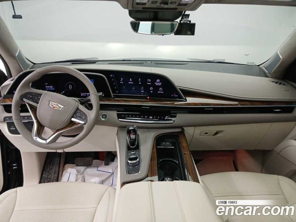 Cadillac Escalade 5 Generation 6.2 (12.2023)