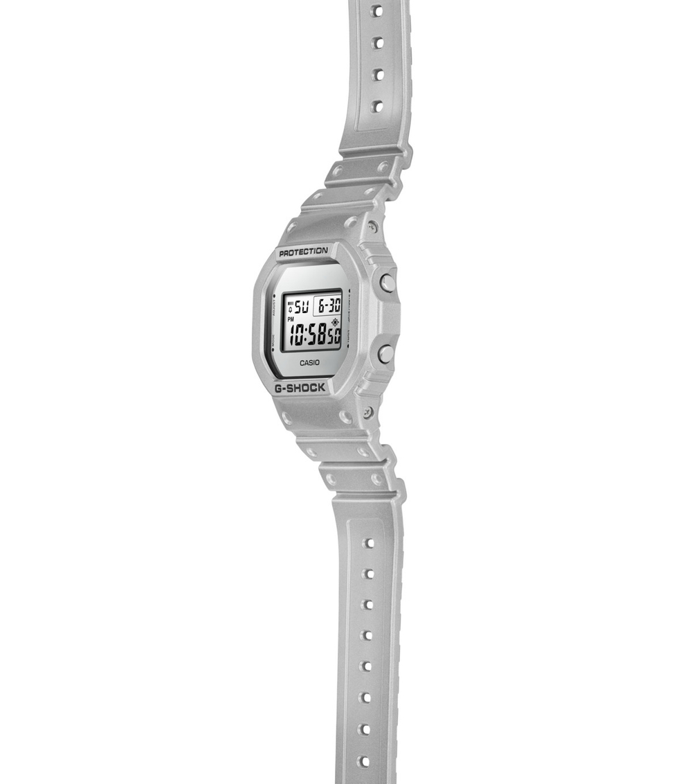 Наручные часы Casio DW-5600FF-8