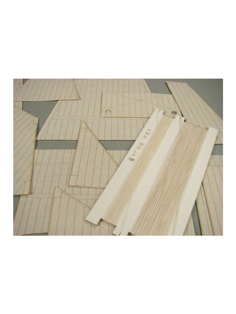 Комплект парусов для модели HMS Wolf, 1/96