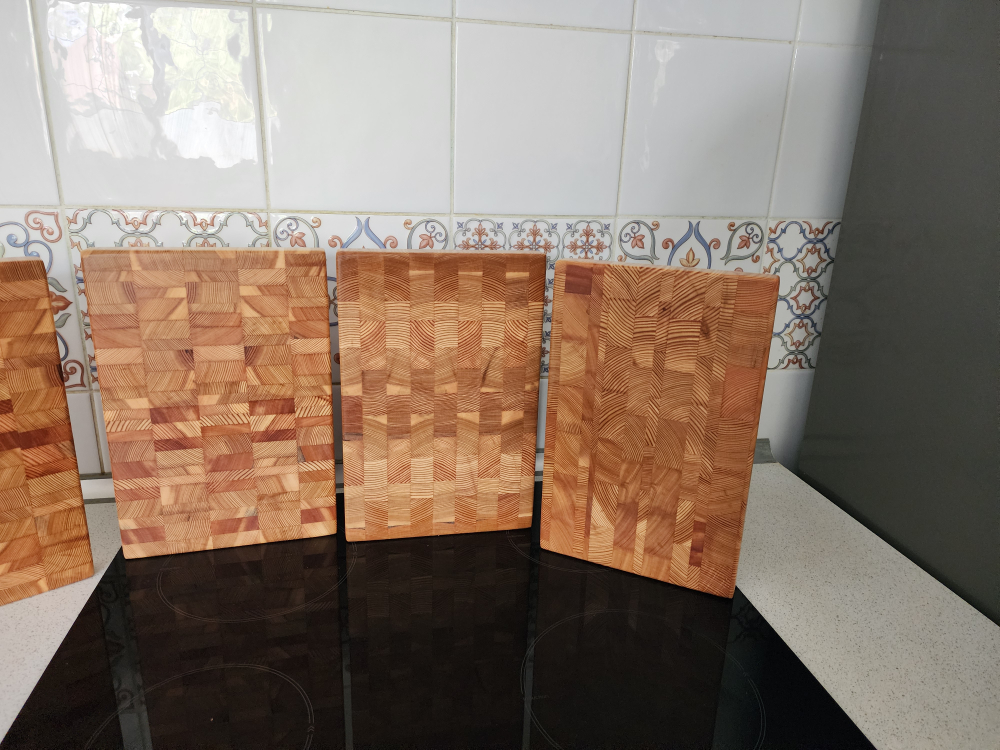 Торцевая разделочная доска 30x20x3 см. лиственница, арт. 062-1 уцененная-1