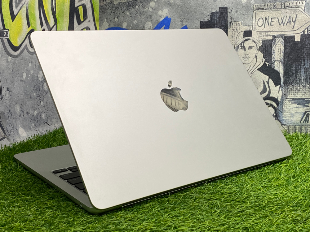 MacBook Air 13 M4 16/256GB 2025 MW0W3HN/A