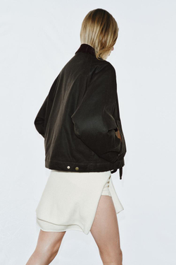 ZARA КУРТКА С ВОЩЕНЫМ ПОКРЫТИЕМ — ZW COLLECTION, ХАКИ