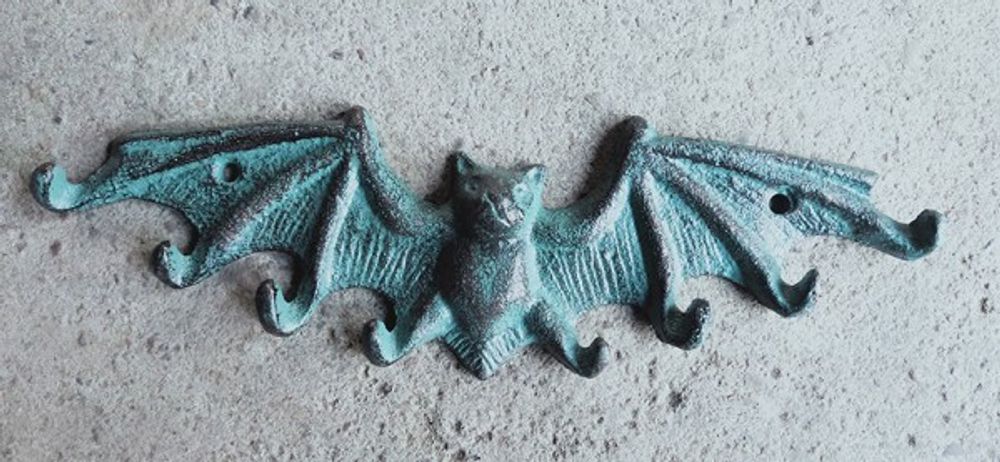 Iron Garden Вешалка настенная "Летучая мышь", 8 крючков