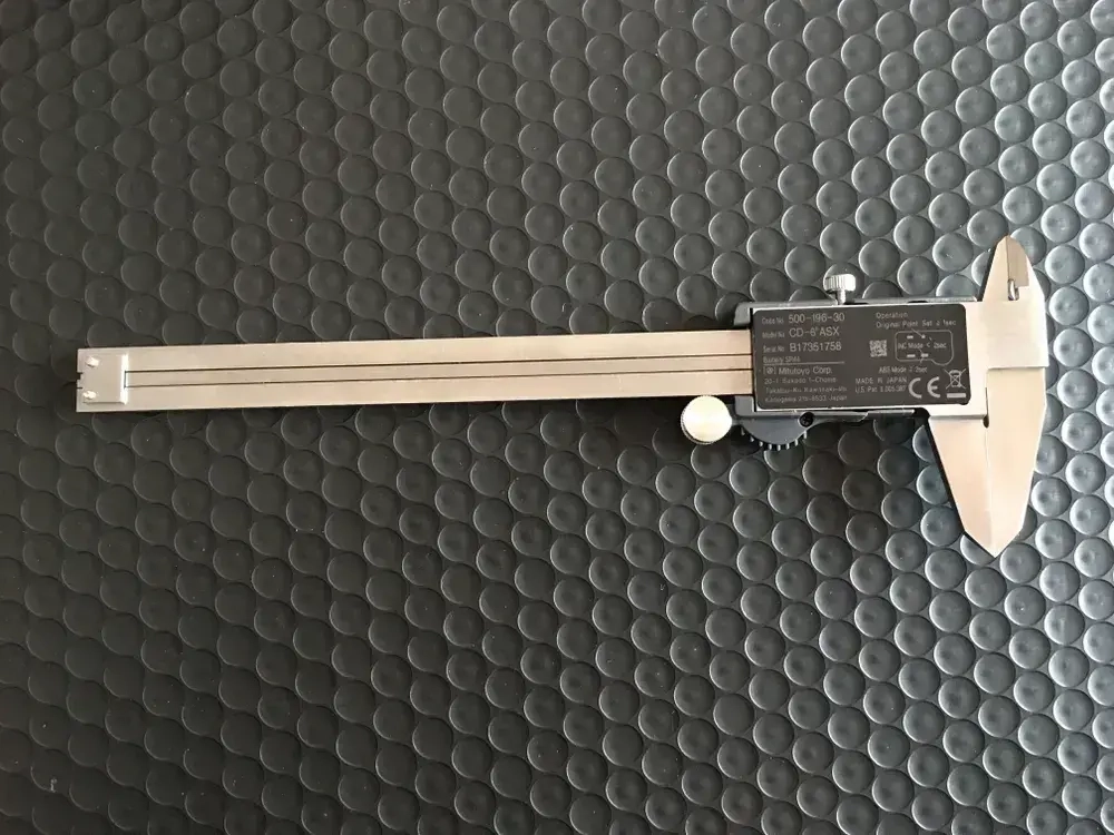 Mitutoyo Штангенциркуль 150 мм