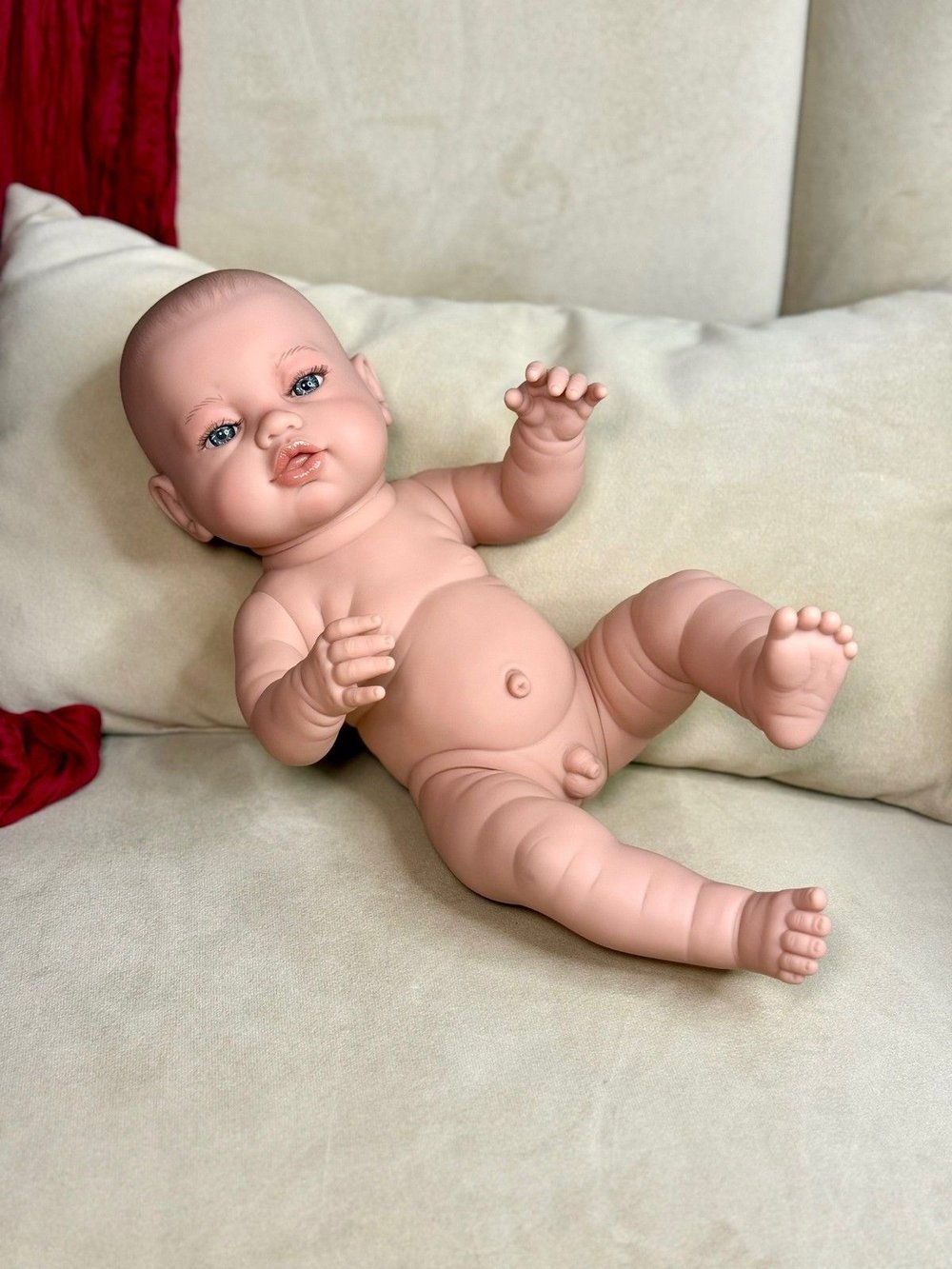 Кукла Berbesa 42см Recien Nacido с пледом (5114K)