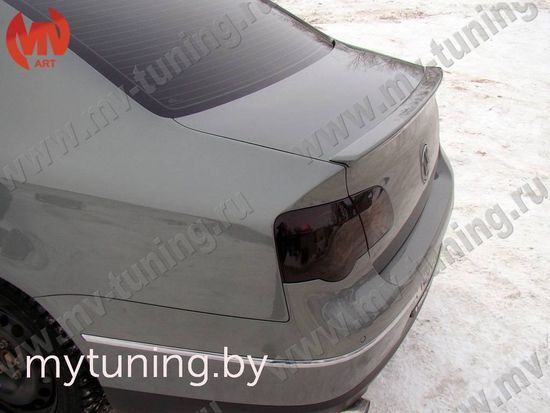 Лип спойлер на крышку багажника для Volkswagen Passat B6
