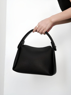 женская сумка на плечо из натуральной кожи