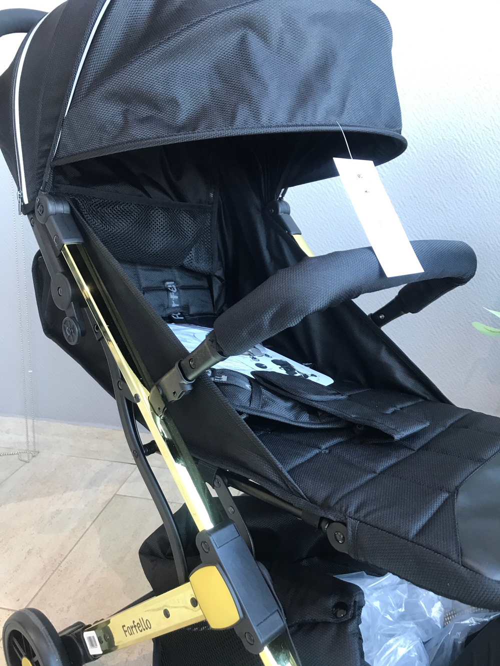 Kоляска детская прогулочная Farfello Comfy Go Comfort (Chrome Golden Black/Черный на золоте CG-201)