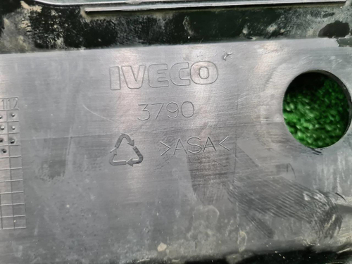 Решетка радиатора Iveco Daily (2016-н.в.)