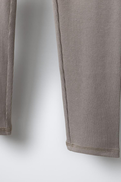 ZARA ЛЕГИНСЫ В РУБЧИК ИЗ МОДАЛА С ЭТИКЕТКОЙ, СЕРО-КОРИЧНЕВЫЙ