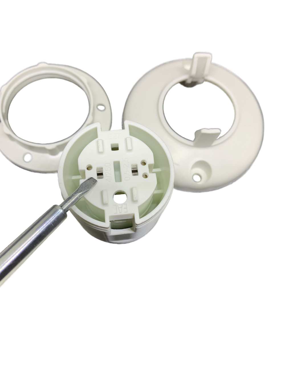 Патрон Е 27 для ламп с основанием белый