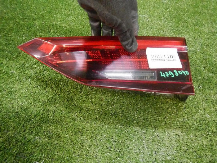 Фонарь правый внутренний Infiniti QX50 2 (2017-н.в.)