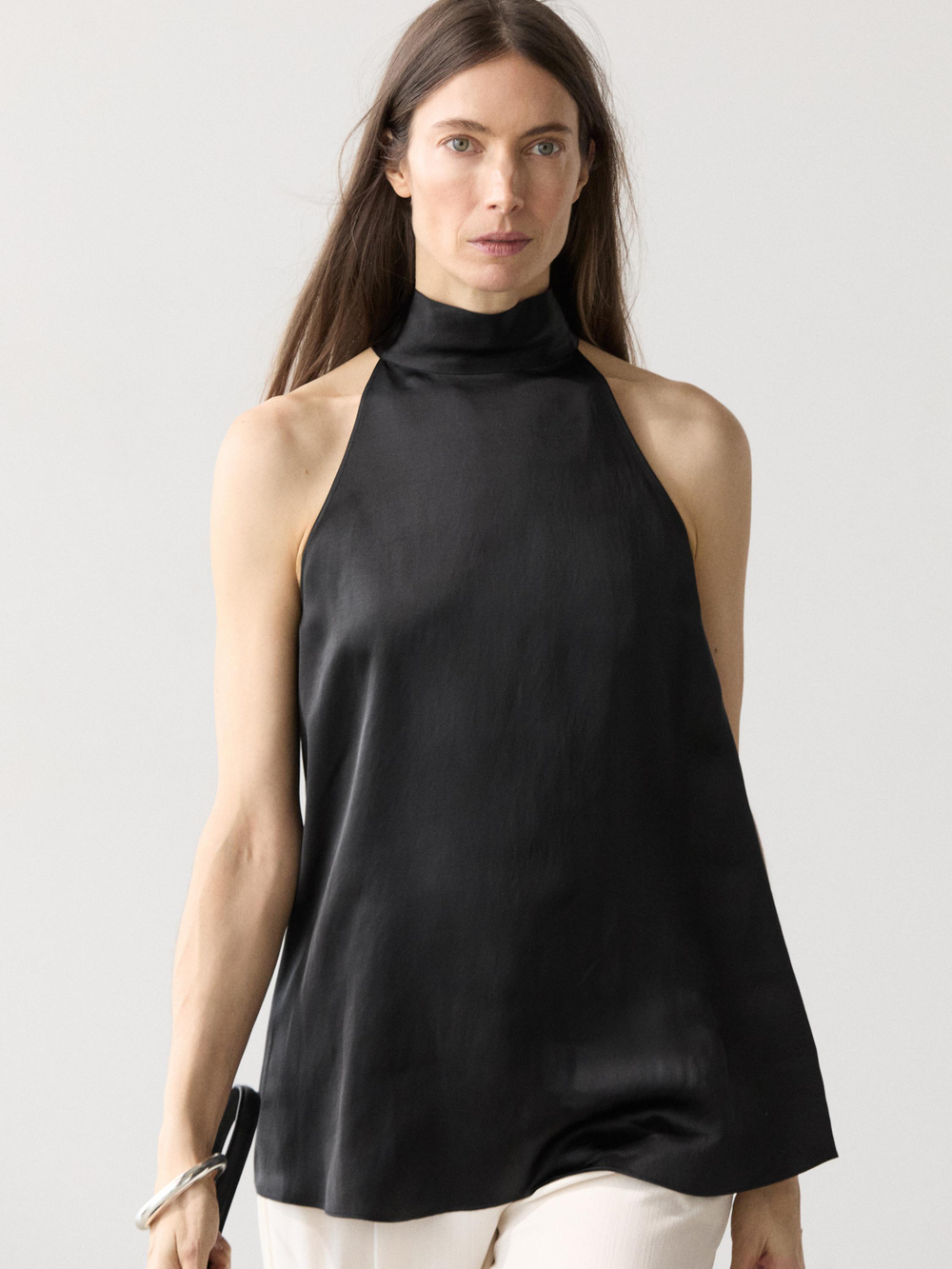 Massimo Dutti Атласный топ с горловиной халтер и завязками, черный