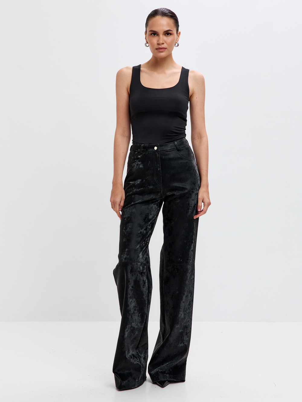 Брюки Боуи из экокожи в оттенке опал