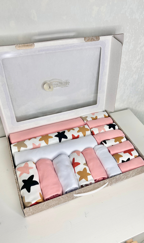 Базовый гардероб из 30 предметов Звезды с коралловым