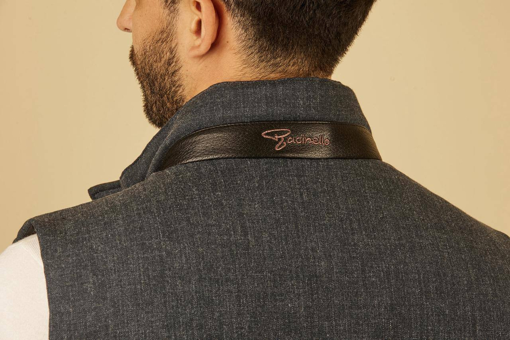 Безрукавка Racinello