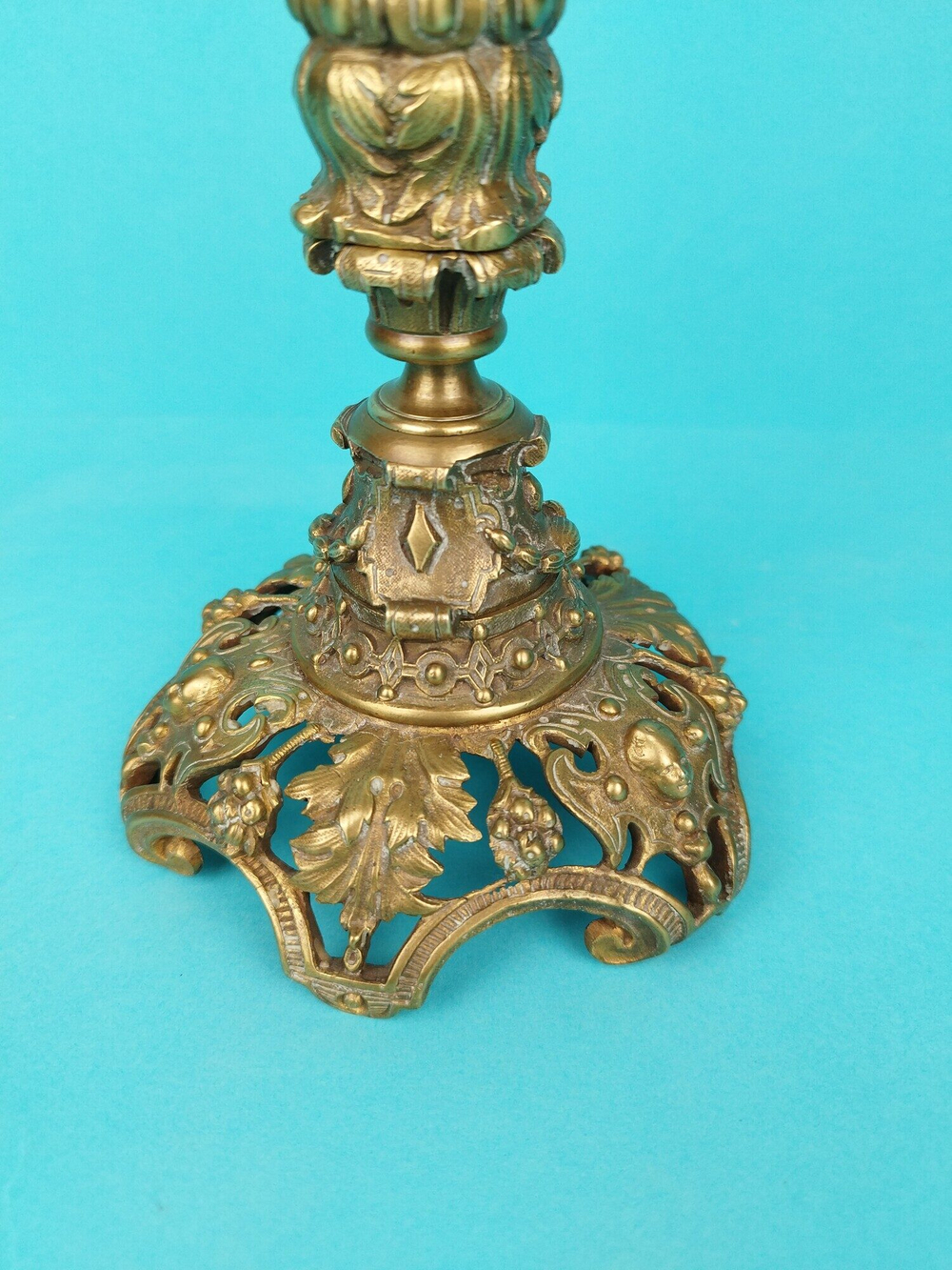 Подсвечник в стиле Историзм