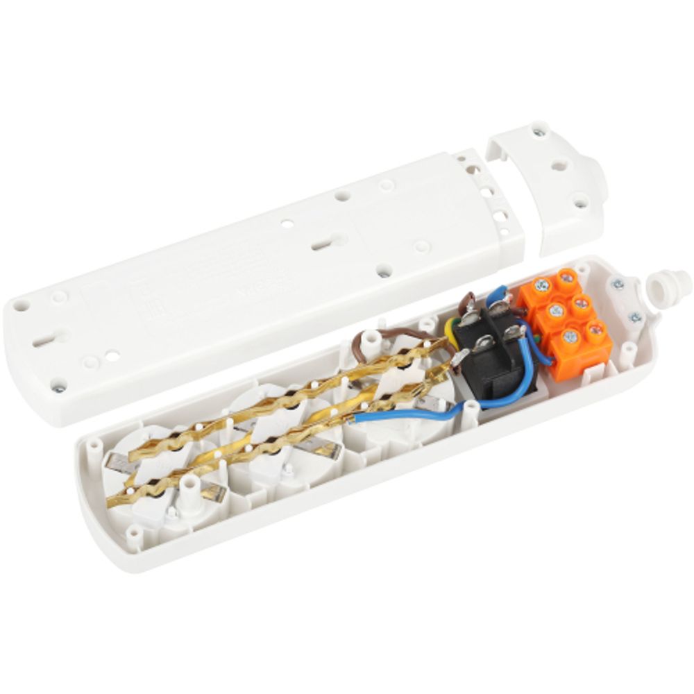 Колодка ЭРА K-3es 3 розетки с зазeмлением с выключателем белая