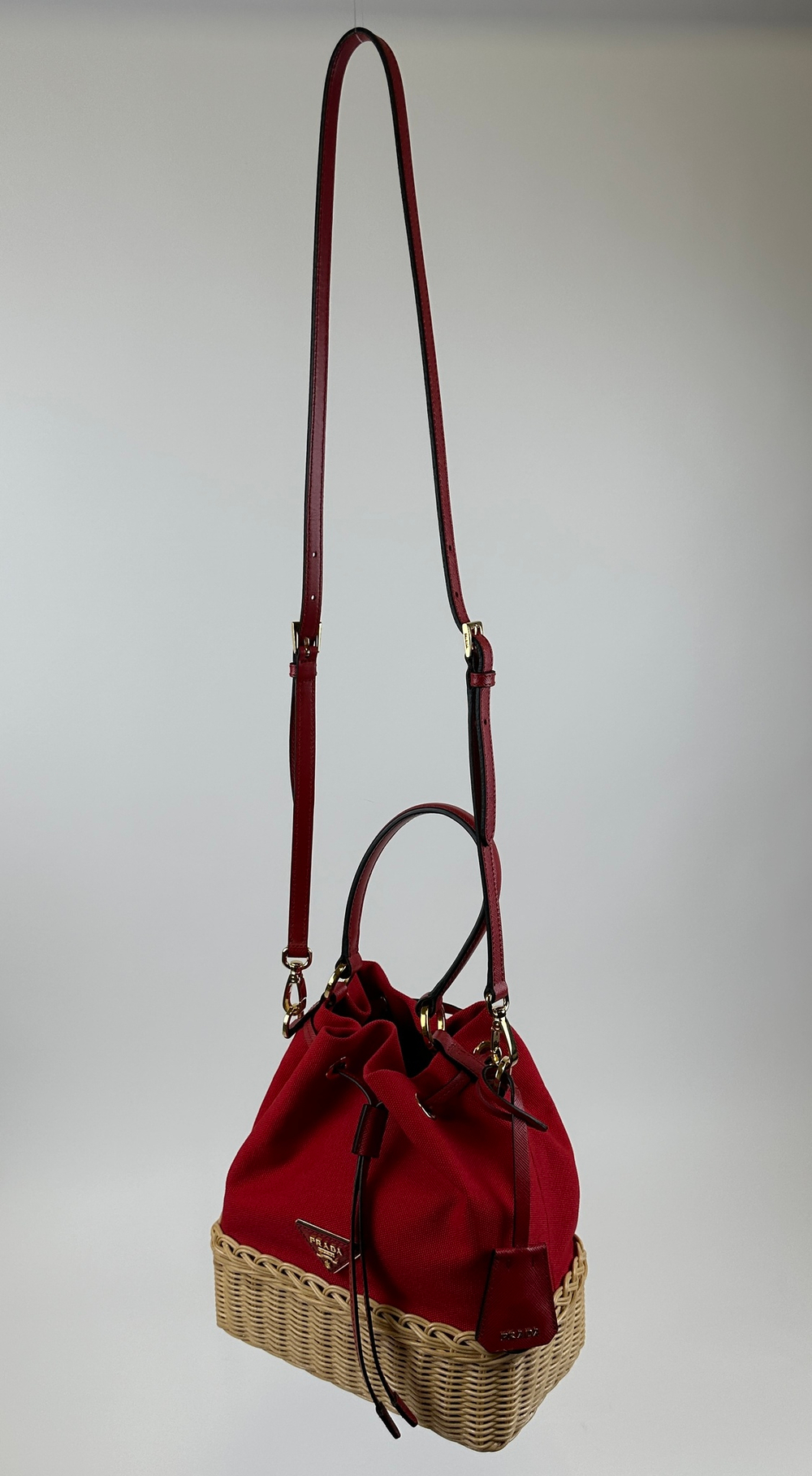 Сумка Prada Bucket Bag in Wicker and Canvas
