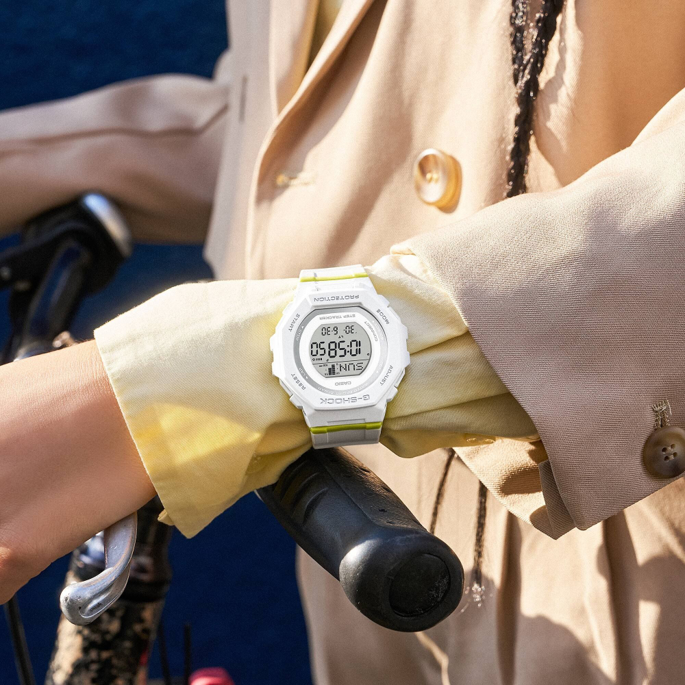 Женские наручные часы Casio G-Shock GMD-B300SC-7