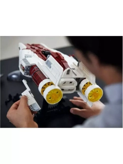 Конструктор Space Wars Звёздный истребитель A-Wing 1673 дет