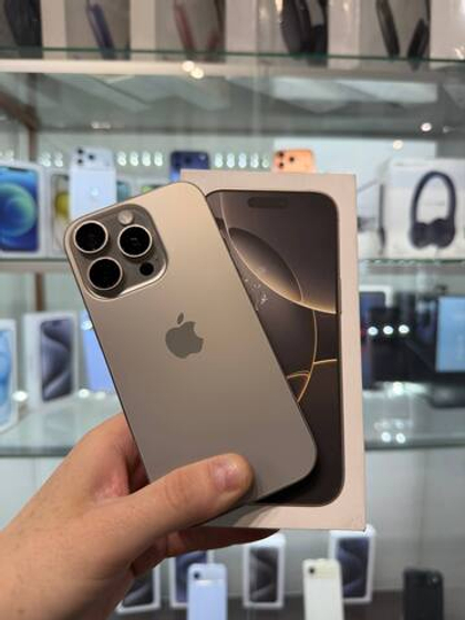 Apple iPhone 16 Pro 128Gb Natural Titanium Б/У