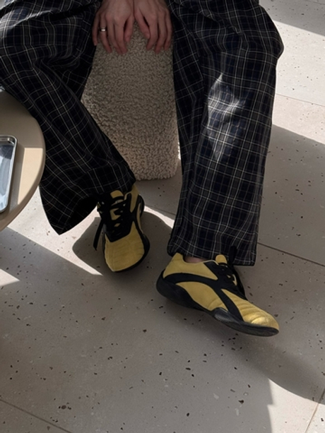 Желтые замшевые кроссовки-футзалки