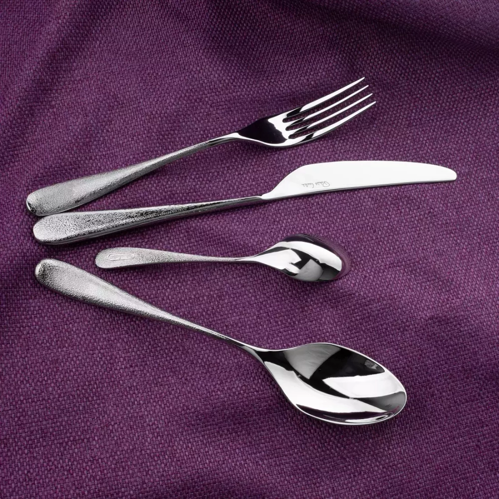 Набор столовых приборов 24 предмета на 6 персон Robert Welch Sandstone