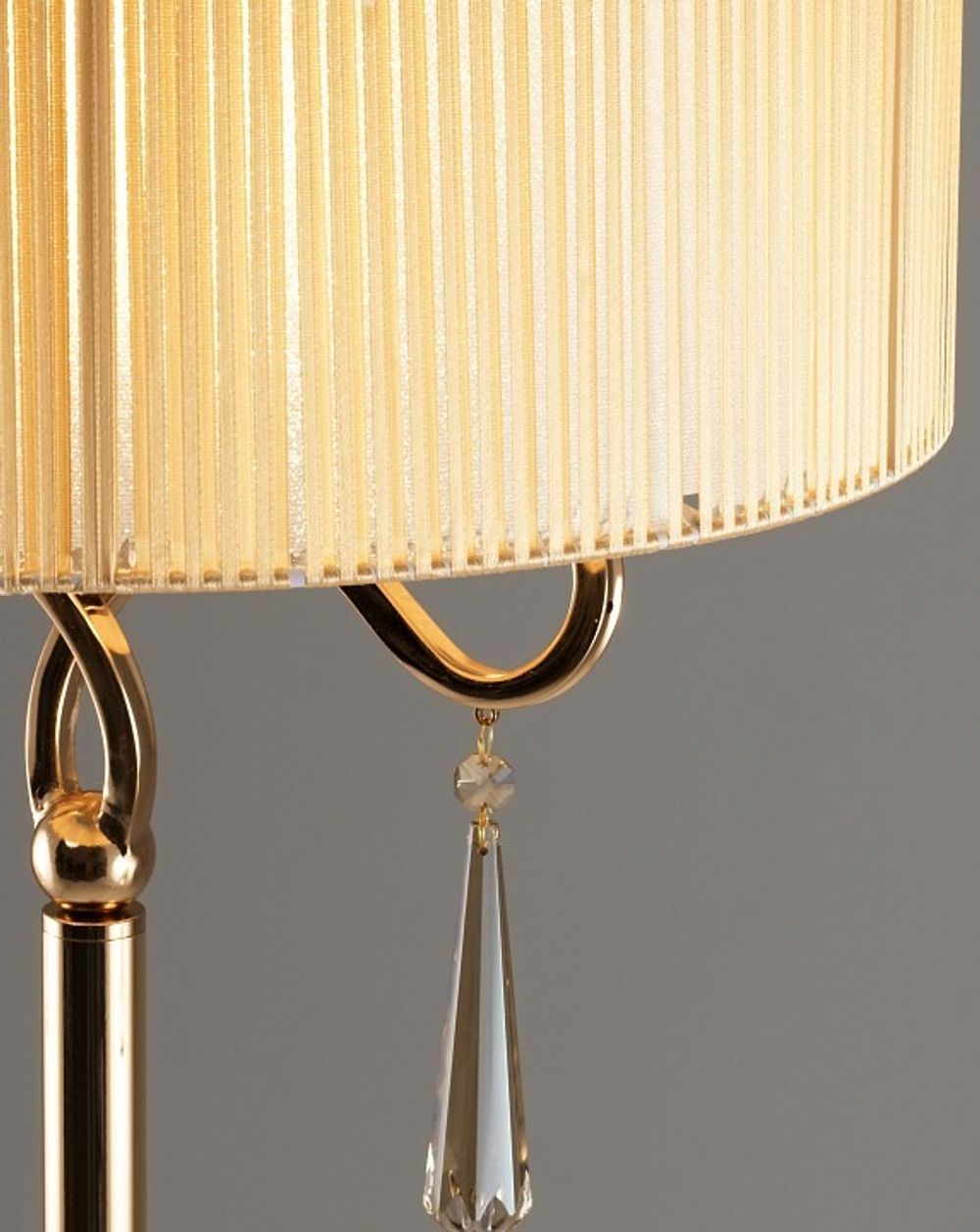 Торшер Moderli Chilly V10546-1F