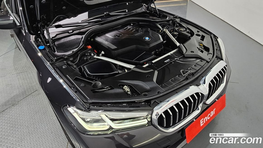 BMW 5 Series (G30) 520i M Sports (02.2023)