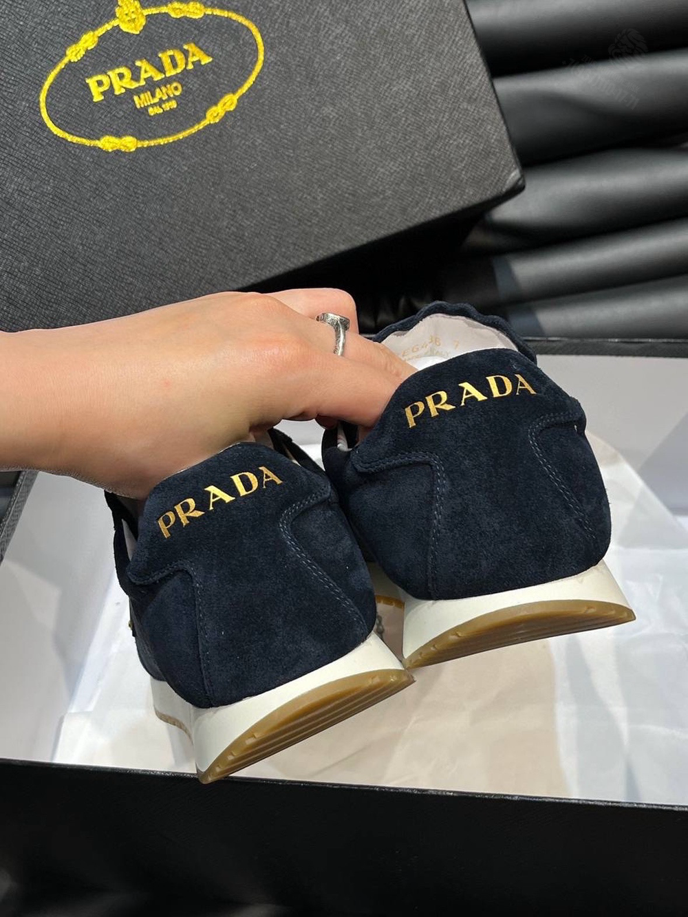 Кроссовки Prada