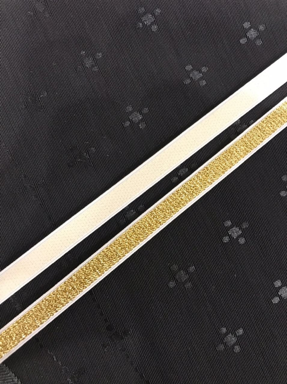 Бретелечная резинка золотая 10 мм