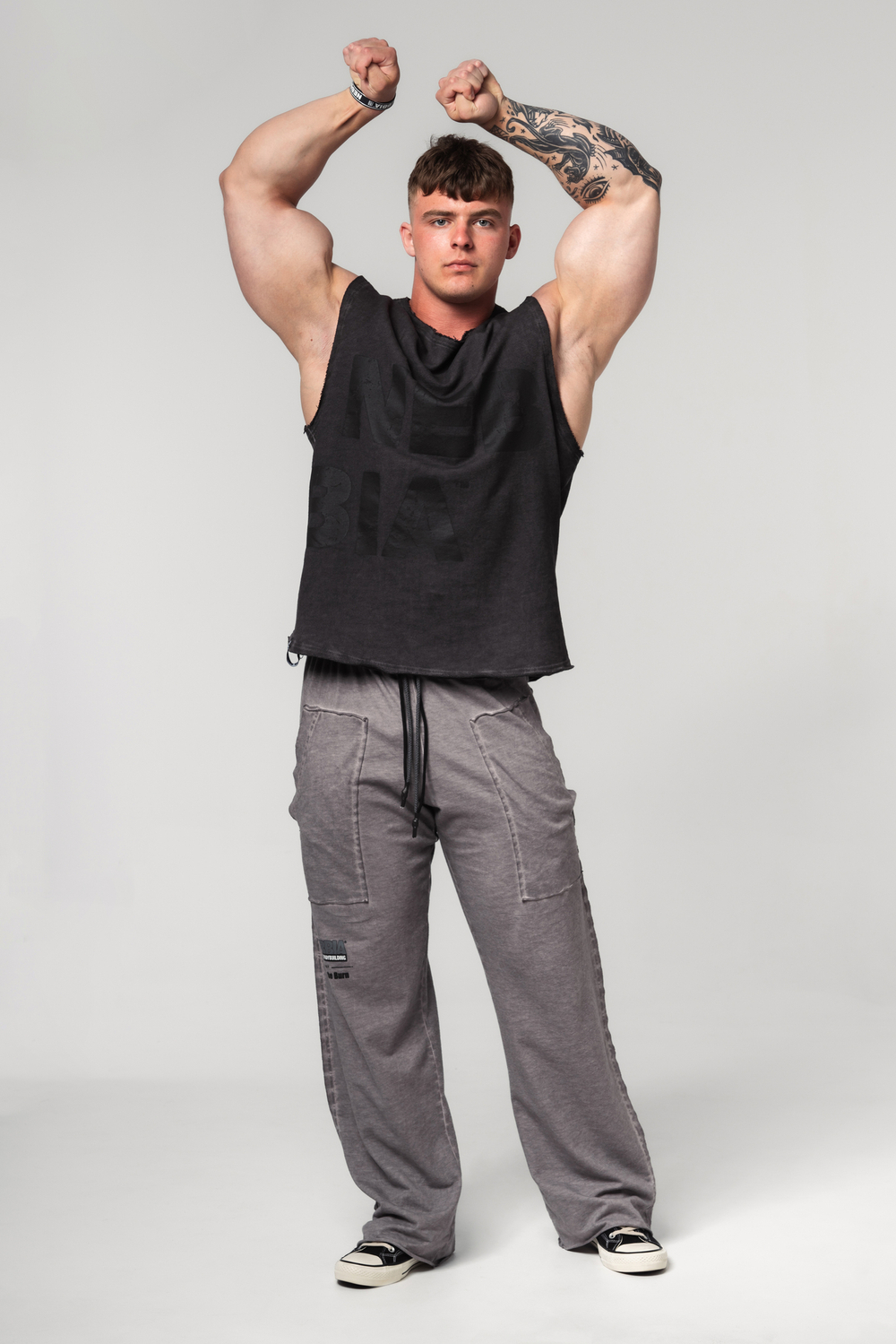Штаны WASHED-OFF GYM SWEATPANTS NO SHORTCUTS 372