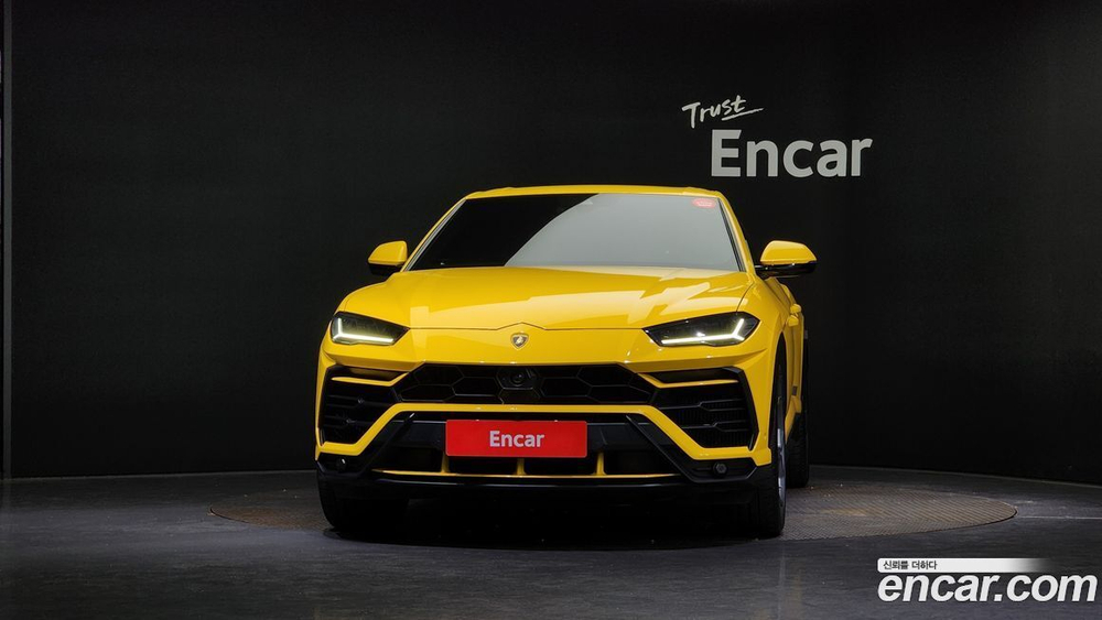 Lamborghini Urus 4.0 V8 (10.2019)