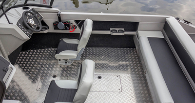 Катер Volzhanka YAVA L BOWRIDER