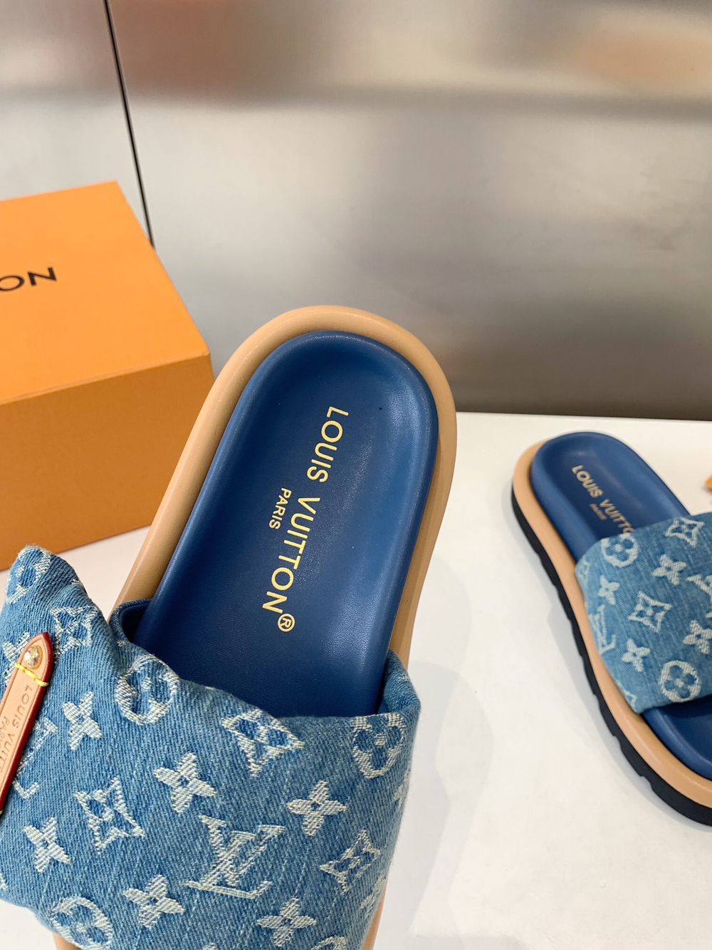 Louis Vuitton Pool Pillow Flat Comfort Mule