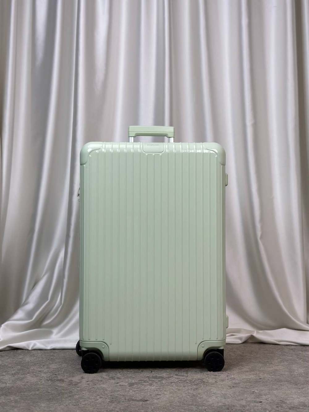Чемодан Rimowa L, арт. 475150225