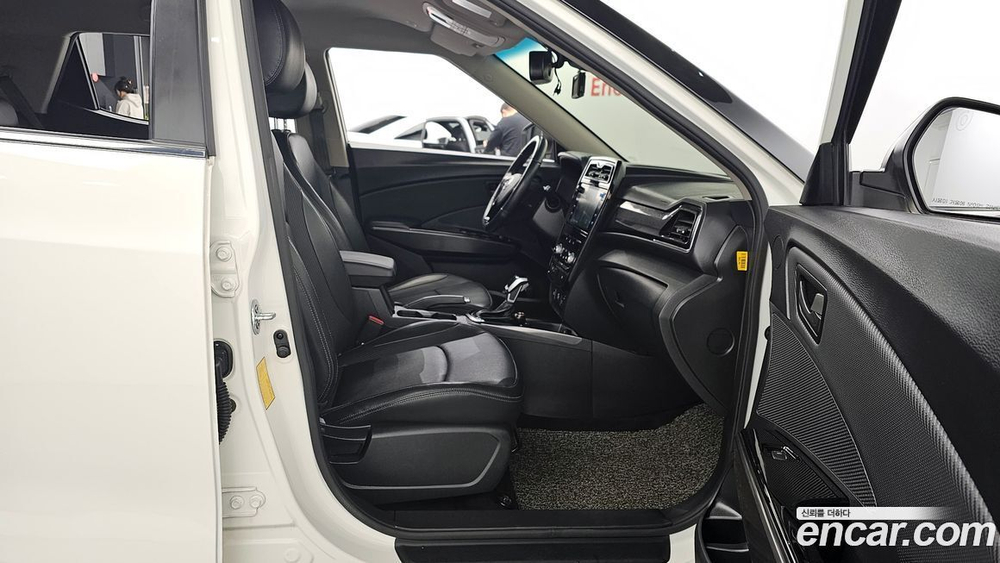 KG Mobility (Ssangyong) Very New Tivoli Дизель 1.6 2WD (08.2020)