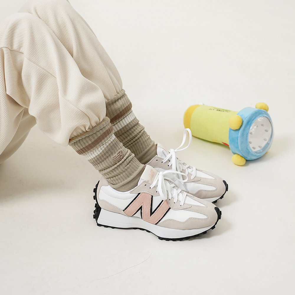 Кроссовки New Balance Nb 327 (Женская размерная сетка)