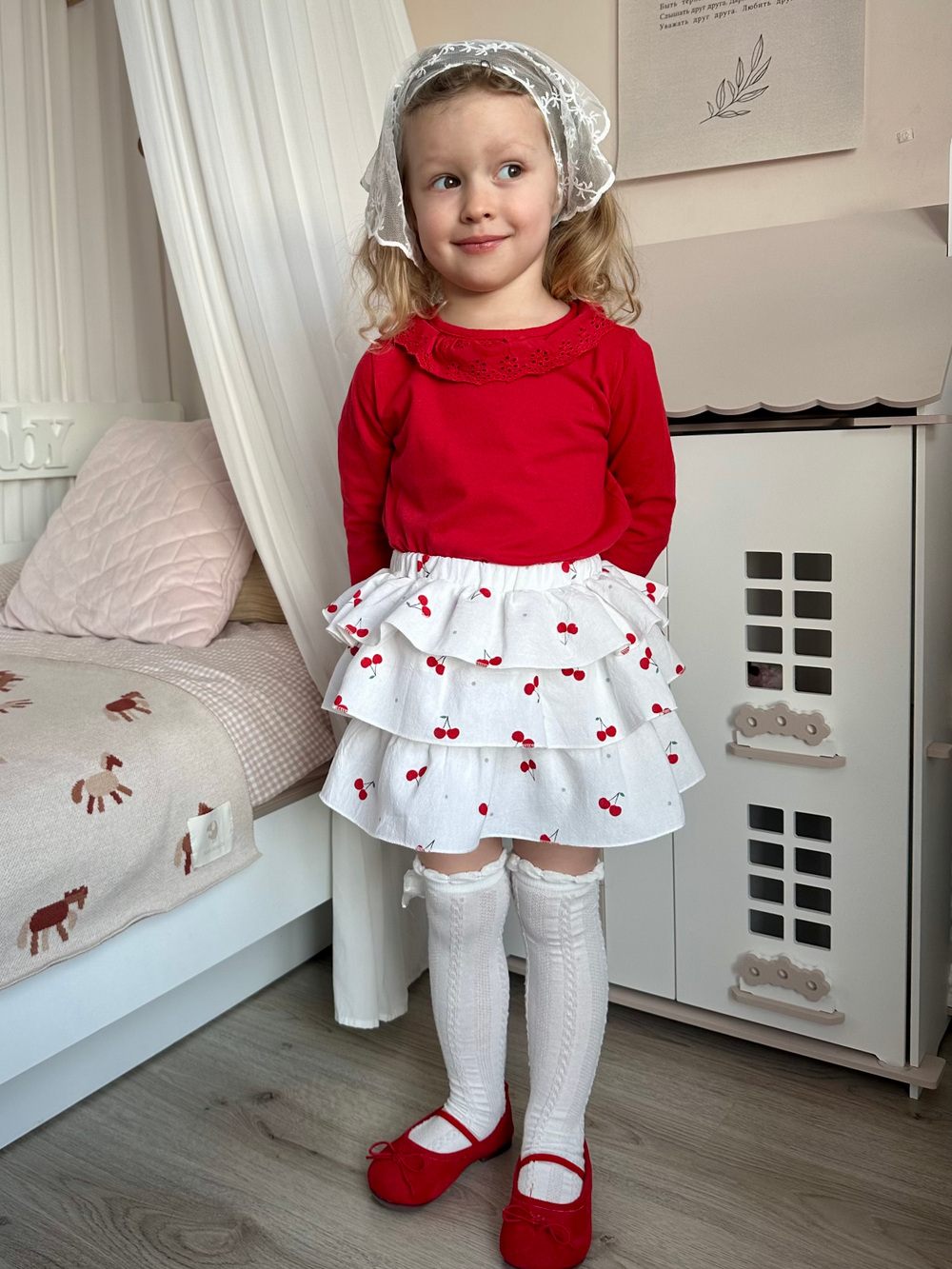 Юбка-шорты из жатого хлопка «Вишенки»