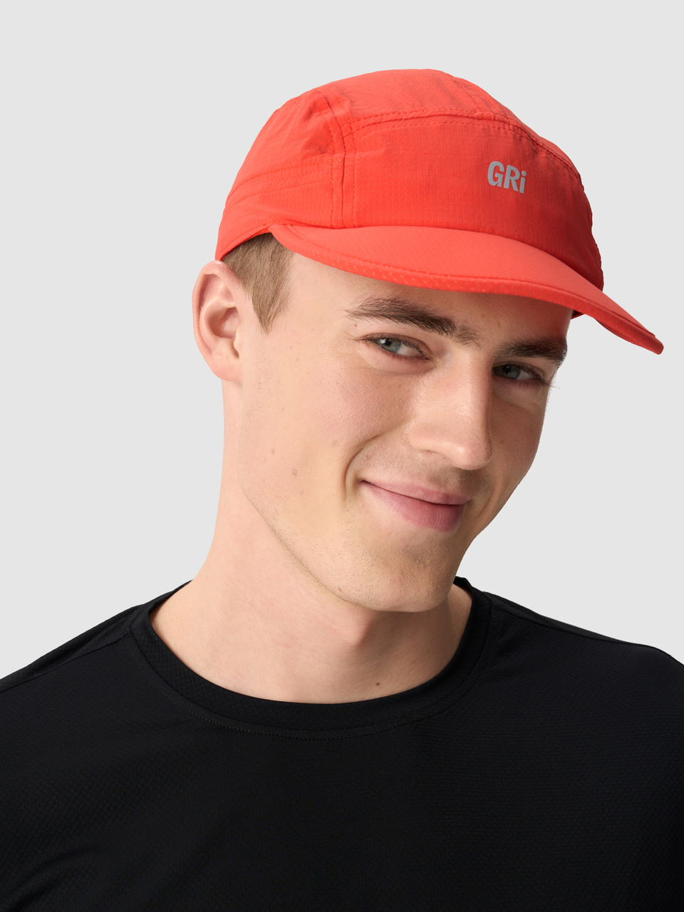 Кепка GRI красная