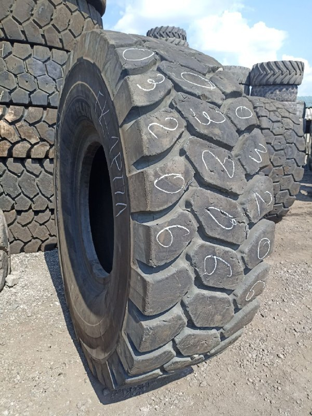24.00R35 Michelin XDT шина б/у