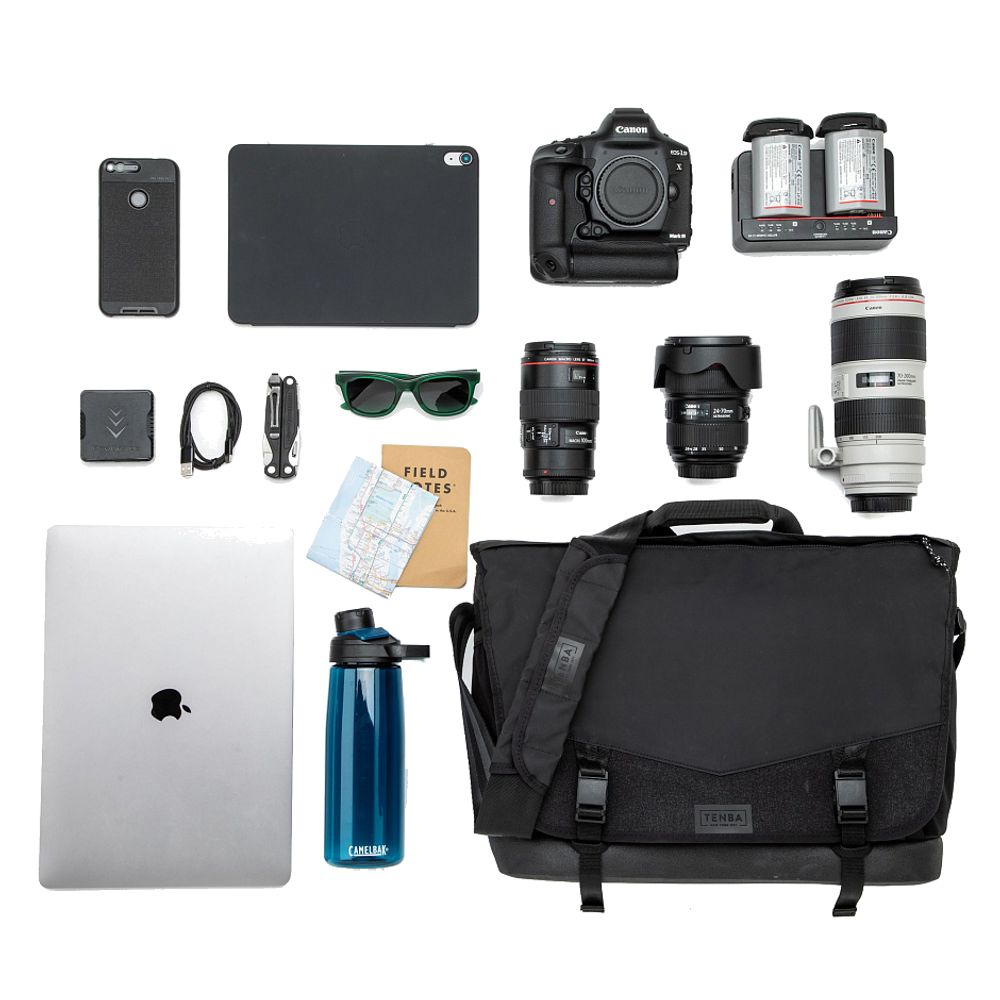 Tenba DNA Messenger 16 DSLR Black