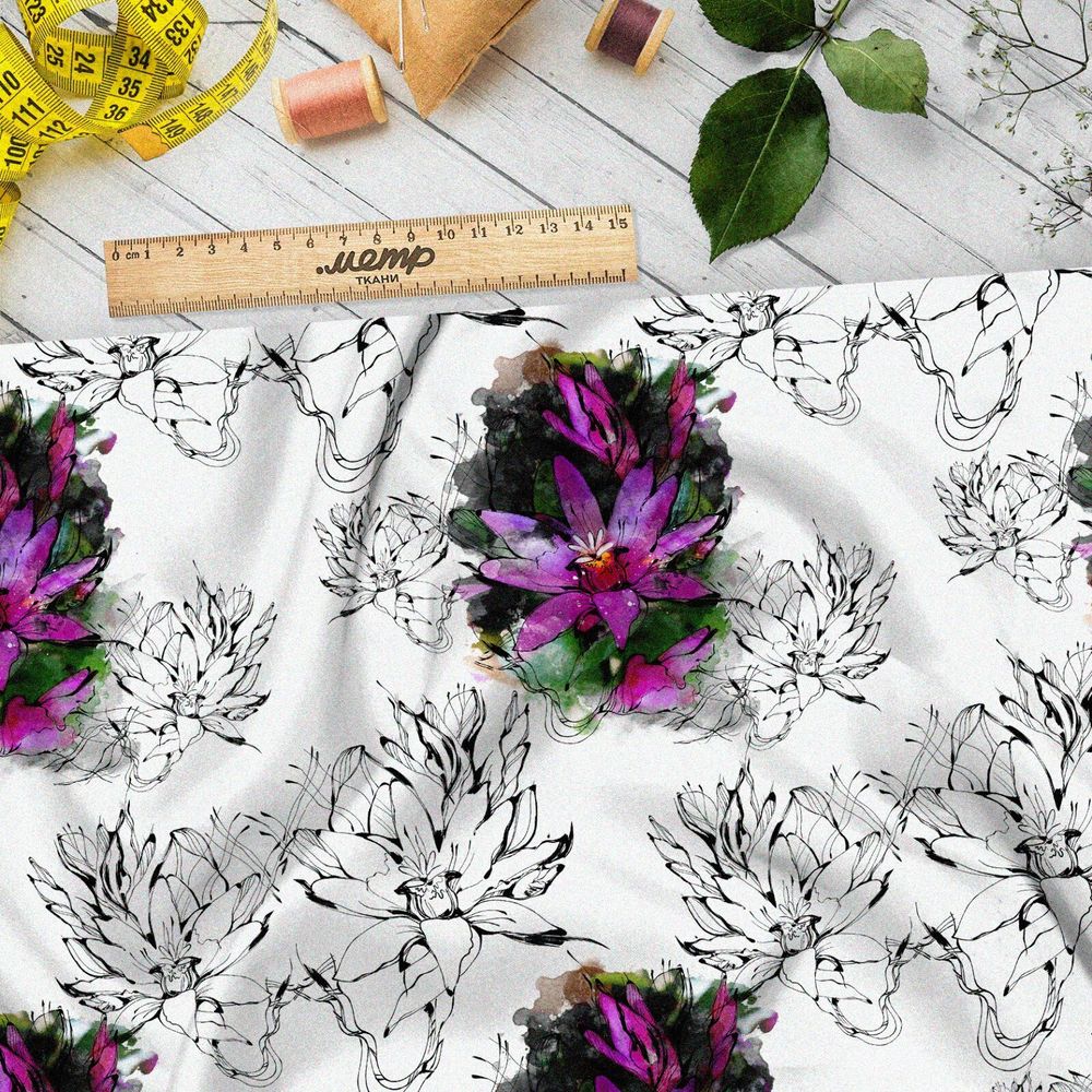 Ткань футер 2-х нитка фиалки с черными контурами